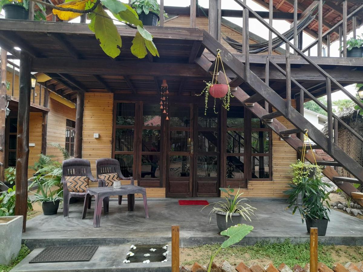 Golden Beach Chalets Arugam Bay Εξωτερικό φωτογραφία