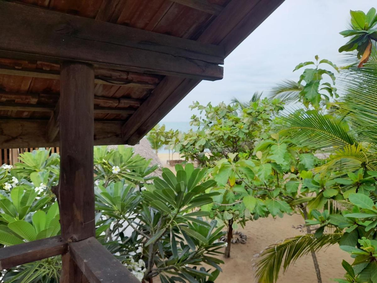 Golden Beach Chalets Arugam Bay Εξωτερικό φωτογραφία