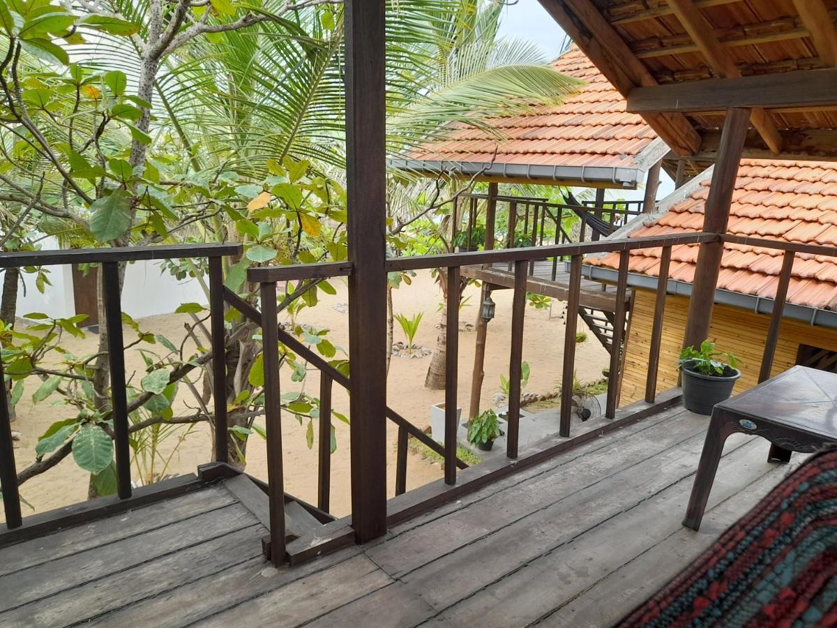 Golden Beach Chalets Arugam Bay Εξωτερικό φωτογραφία