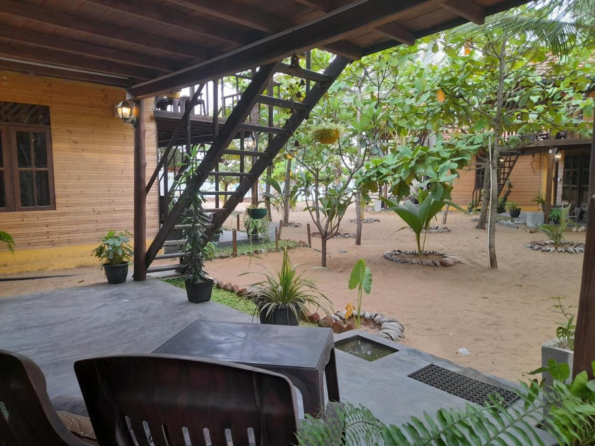 Golden Beach Chalets Arugam Bay Εξωτερικό φωτογραφία