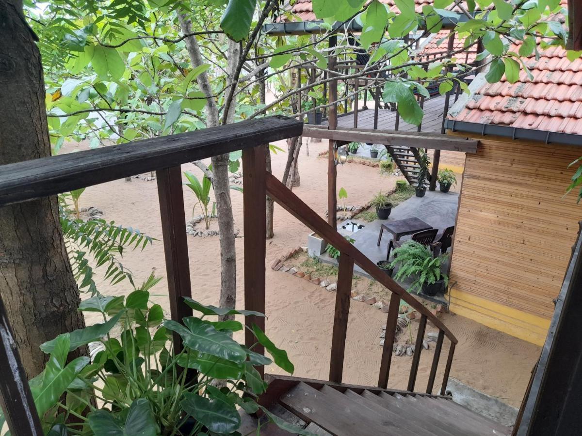 Golden Beach Chalets Arugam Bay Εξωτερικό φωτογραφία