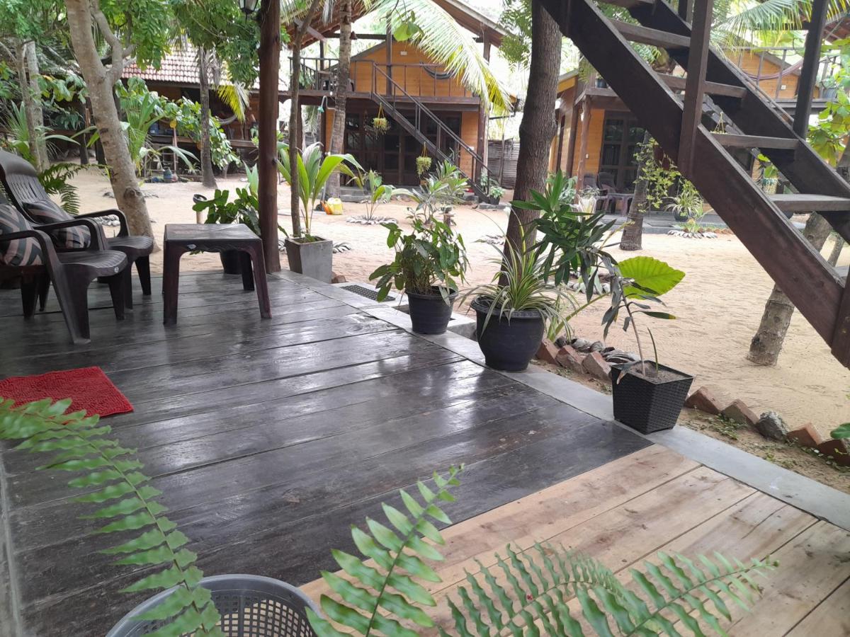 Golden Beach Chalets Arugam Bay Εξωτερικό φωτογραφία