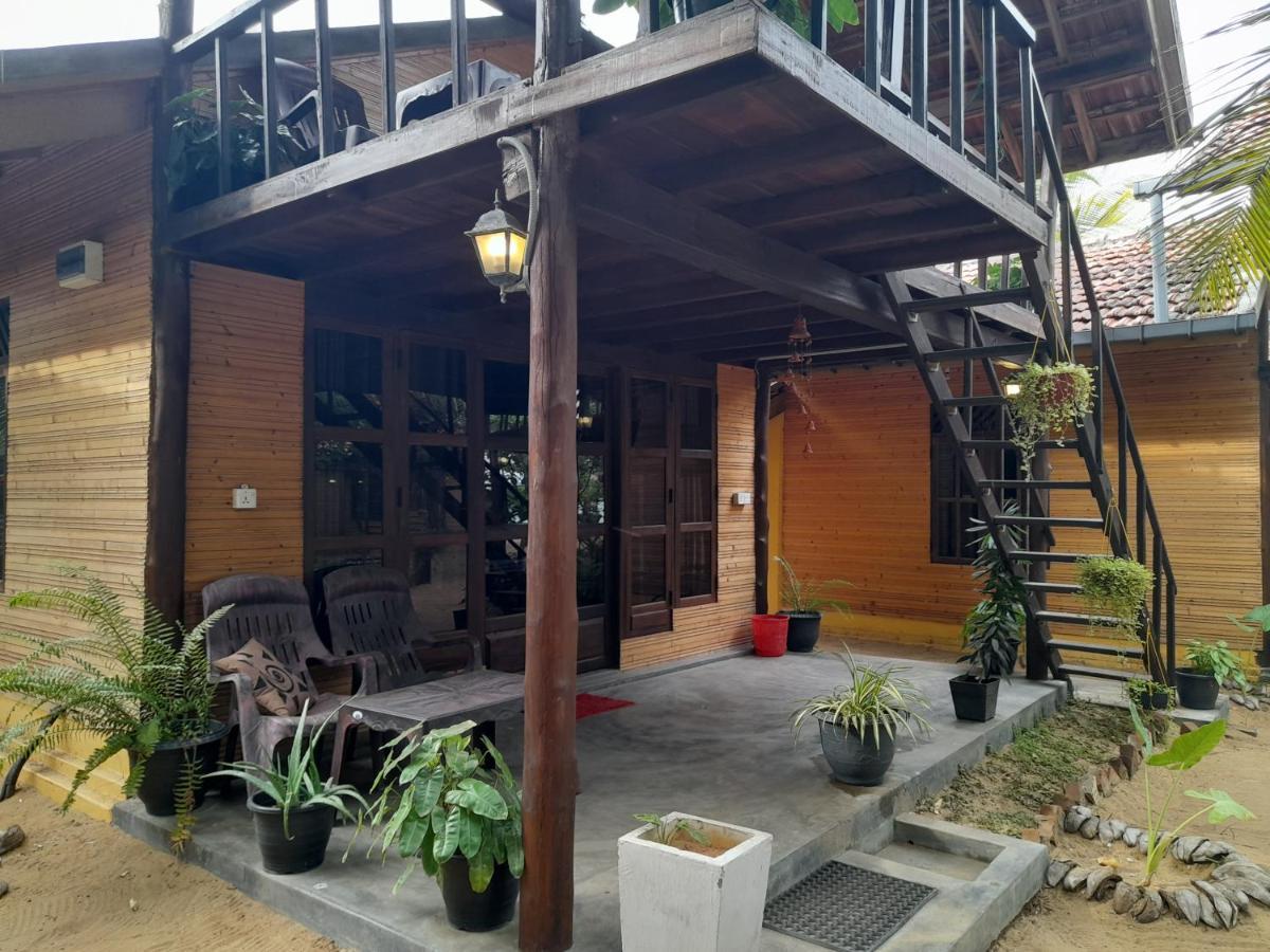 Golden Beach Chalets Arugam Bay Εξωτερικό φωτογραφία