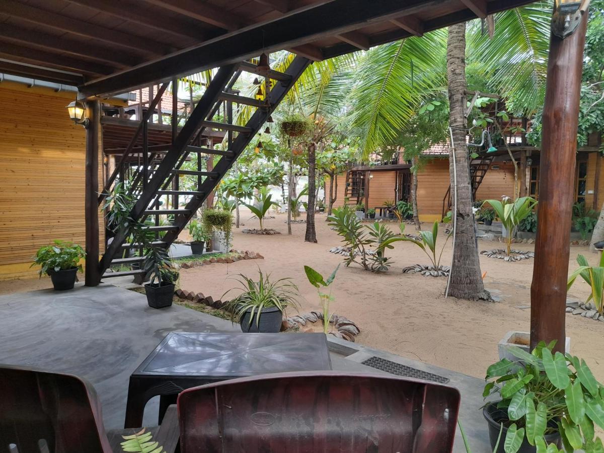 Golden Beach Chalets Arugam Bay Εξωτερικό φωτογραφία