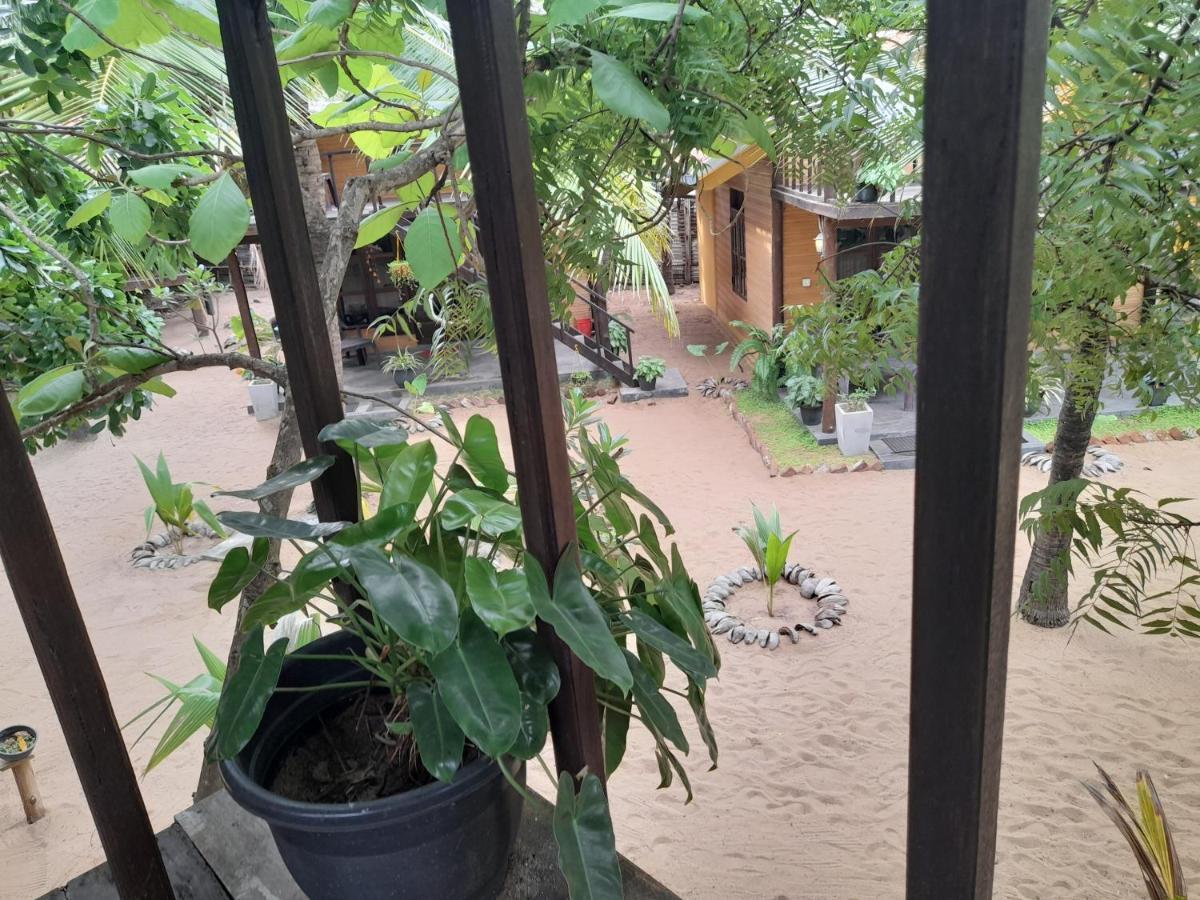 Golden Beach Chalets Arugam Bay Εξωτερικό φωτογραφία